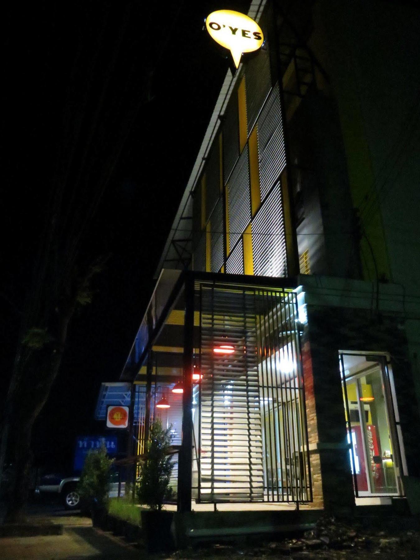 오예스 호스텔 끄라비 외부 사진